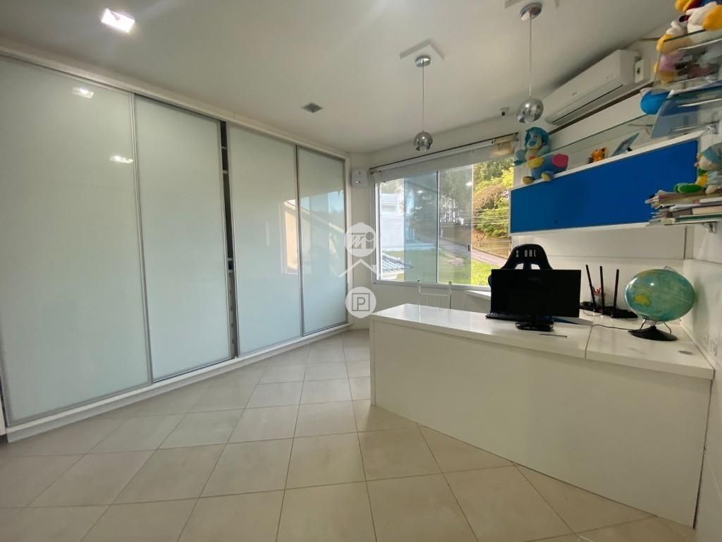 Casa em Pedra Branca, Palhoça. 3 quartos, 294m². Imagem 19 de 25